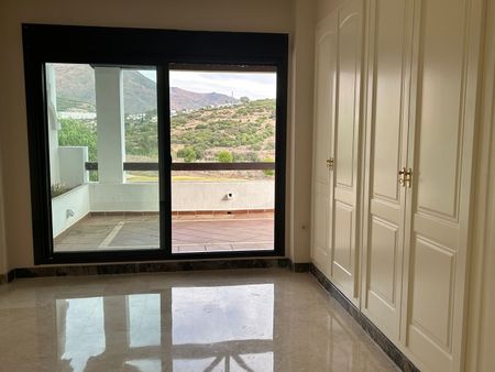 Casa adosada de alquiler en Valle Romano Golf - Photo 5