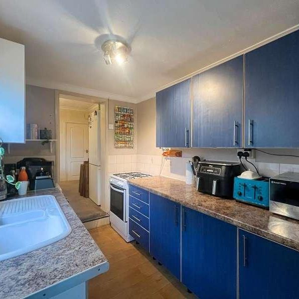 Singlewell Road, Gravesend, Kent, DA11 - Photo 1