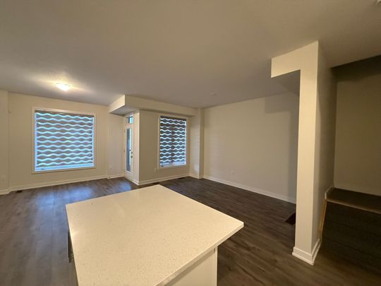 For Lease - 590 North Service Road Unit# 132, Hamilton, Ontario - Photo 1