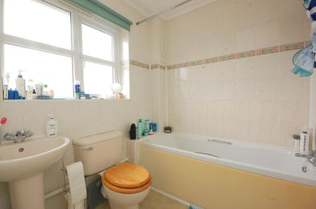 1 bedroom end of terrace house to rent - Photo 5