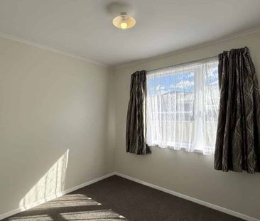 Freshly Renovated Three-Bedroom Home in Ebdentown - Photo 4