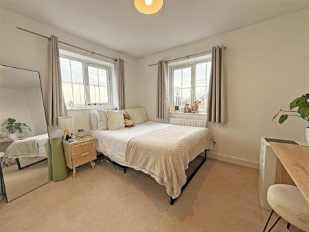 3 bedroom detached house to rent - Photo 3