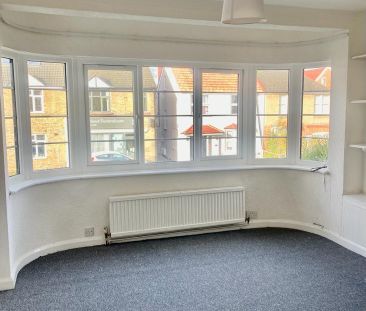 2 bedroom maisonette to rent - Photo 1