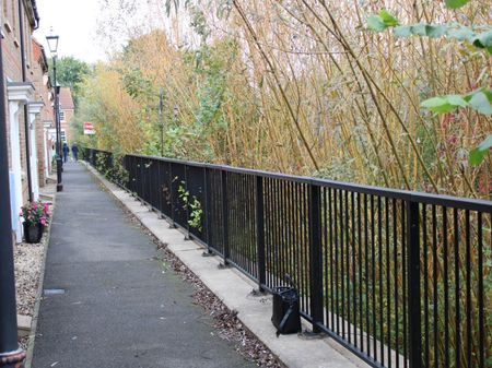 Lowndes Path, Aylesbury - Photo 5