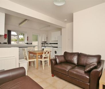 4 bedroom terraced house to rent - Photo 5