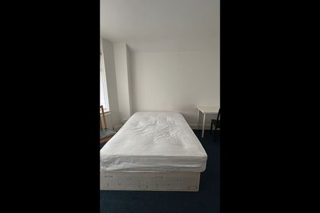 Room in a Shared House, Hendale Avenue, NW4 - Photo 4