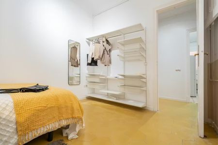 Plaça de la Bonanova, Barcelona, Catalonia 08022 - Photo 4