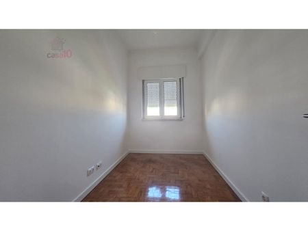 Moradia T3+1 em Lisboa - Photo 2