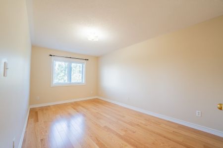 For Lease - 168 Deepsprings Crescent, Vaughan, Ontario - Photo 2