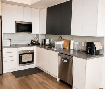 For Lease - 297 Oak Walk Drive Unit# 1702, Oakville, Ontario - Photo 6