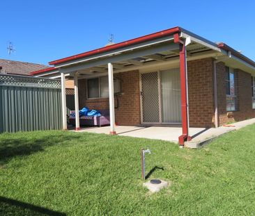 1/2 Keefe Close - Photo 5