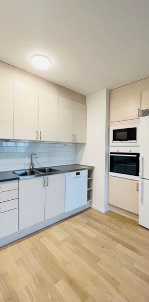 1:a Ekedalsgatan 9, Skövde - Photo 1