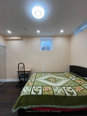 90 Mountainside Crescent #Basement - Photo 2