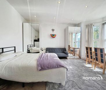 Studio to rent - Photo 2