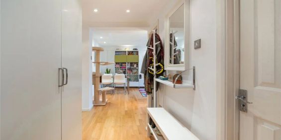 1 bedroom flat in Edgware Road - Photo 3