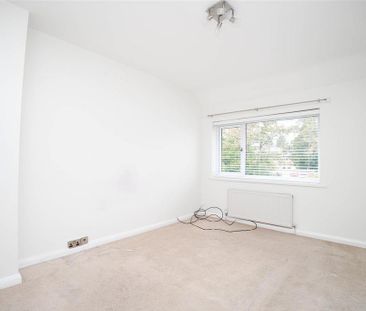 3 bedroom end of terrace house to rent - Photo 6