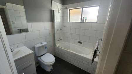 15 Wattle Street, Dubbo NSW 2830 - House For Rent | Domain - Photo 3