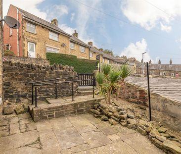 2 bed semi-detached house to rent in Clay House Lane, Halifax - Photo 1