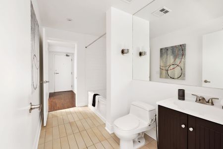 For Lease - 25 Telegram Mews Unit# 5311, Toronto, Ontario - Photo 3