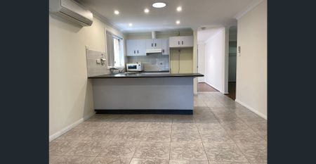 MODERN BRICK VENEER HOME! - Photo 3