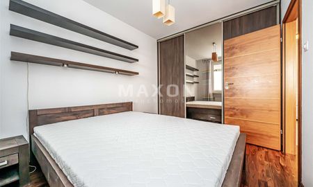 Warszawa, Praga-Południe, ul. gen. Tadeusza Bora-Komorowskiego - Photo 4