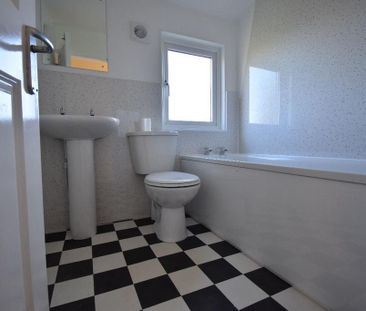 2 bedroom barn conversion to rent - Photo 6