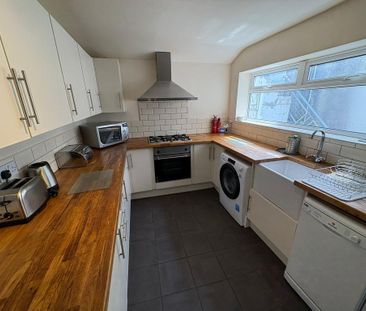 3 bedroom terraced house to rent - Photo 5