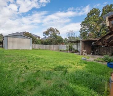 Three bedroom weatherboard home - Photo 5