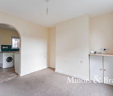 2 bedroom terraced house to rent - Photo 2