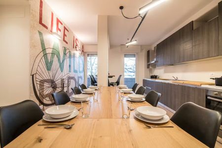 Via Domenico Turazza, Padova, Veneto 35128 - Photo 2