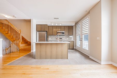 For Lease - 422 Athabasca Common, Oakville, Ontario - Photo 5