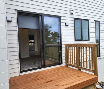 Modern 3BR Flat in Papakura - Photo 6