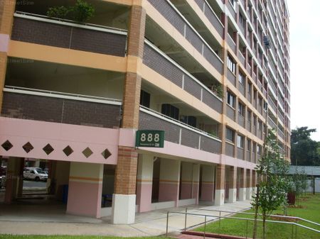 Blk 888 TAMPINES GROVE (Tampines), HDB 4 Rooms - For Rent - Photo 2