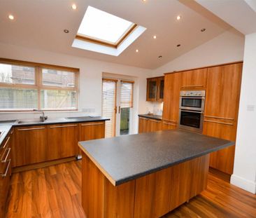 2 bed House - End Terrace for Rent - Photo 1