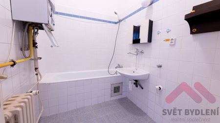 Pronájem bytu 2+1 60 m² - Fotografie 5
