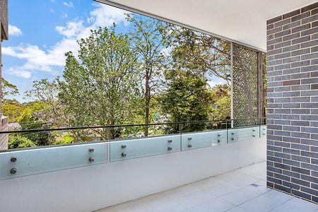 Luxury Apartment In Quiet Setting - Photo 5