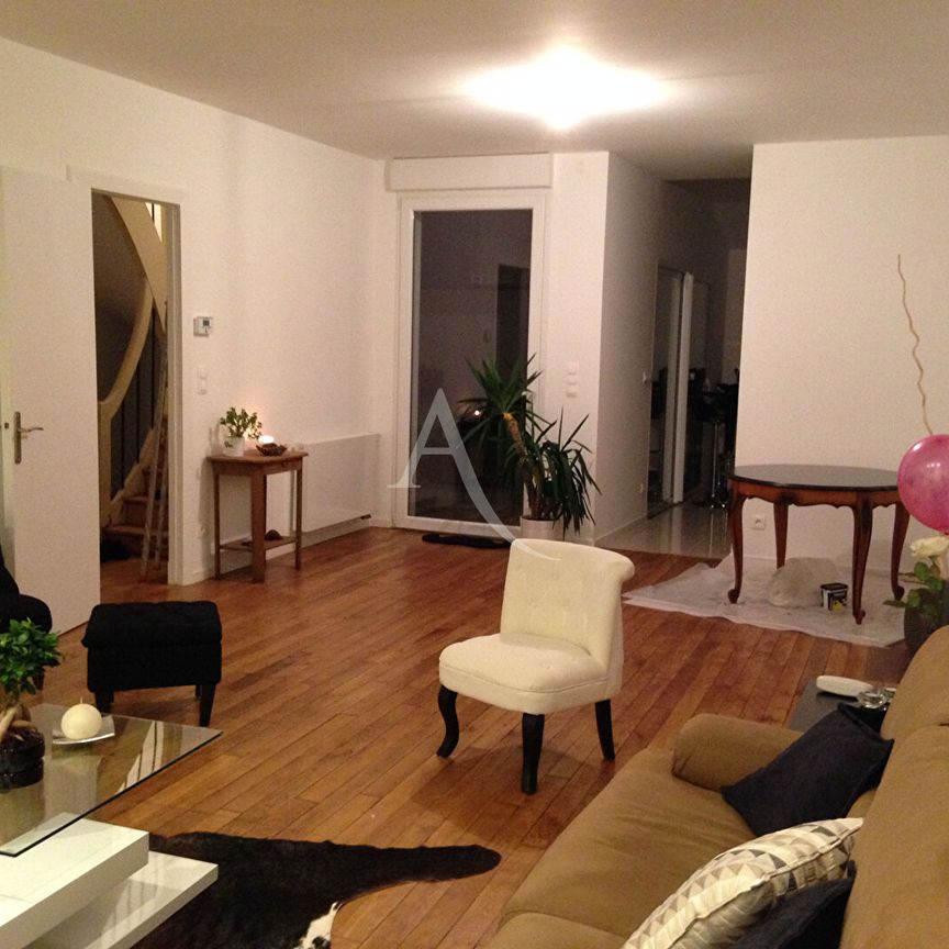 Location Maison 4 pièces 101m² - Photo 1