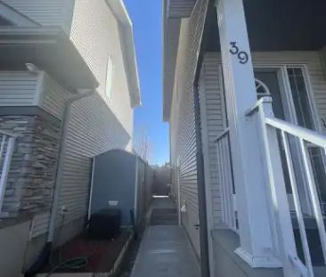 Cozy brand new 1 bedroom basement suite | 39 Cranberry Green Southe... - Photo 1