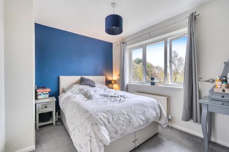 2 bedroom end of terrace house to rent - Photo 5