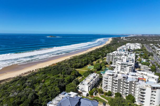 Freshly Renovated Unit in the Heart of Marcoola! - Photo 1