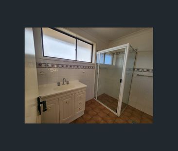 THREE BEDROOM HOME IN WEST DUBBO - Photo 6