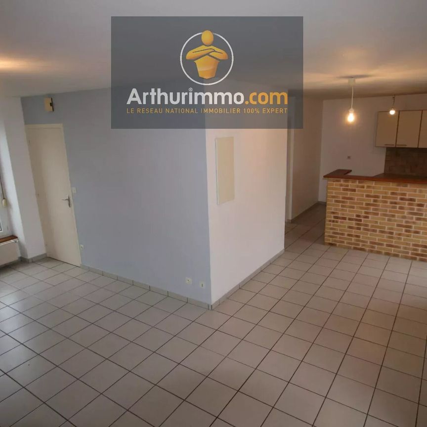 Location Appartement 4 pièces 94 m2 à Mohon - Photo 1