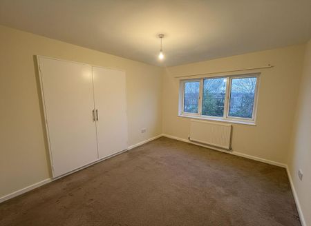 4 bedroom detached house to rent - Photo 5