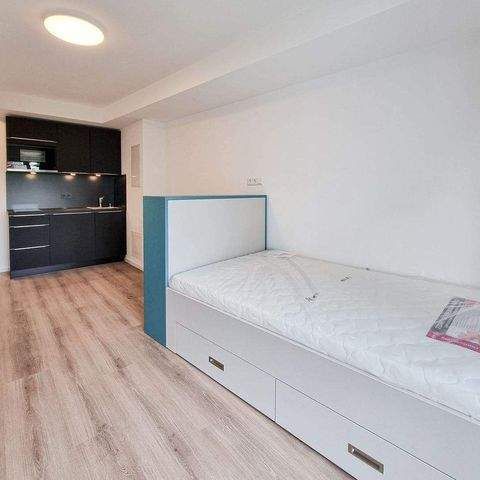 Für Studenten/Azubi´s: neuwertige 1-Zi.-Wohnung! - Photo 1