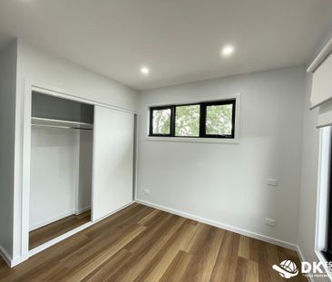 Stunning Townhouse in Albion - Photo 6