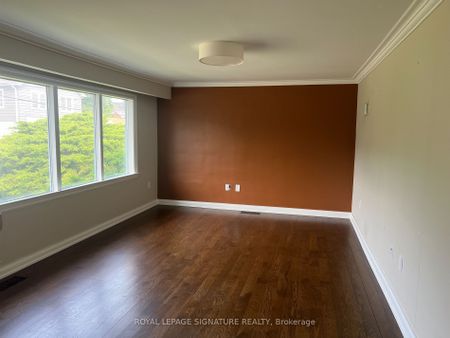 For Lease - 158 Church Street, Mississauga, Ontario - Photo 2