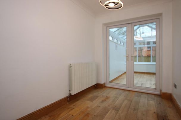 3 bedroom terraced house to rent - Photo 1