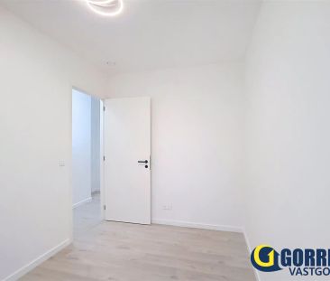 Rustig gelegen gelijkvloers nieuwbouwappartement met 2 slaapkamers. - Foto 3
