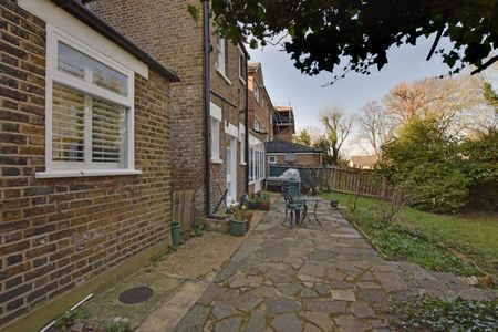 Room in a Shared Flat, Burnt Ash Hill, SE12 - Photo 5