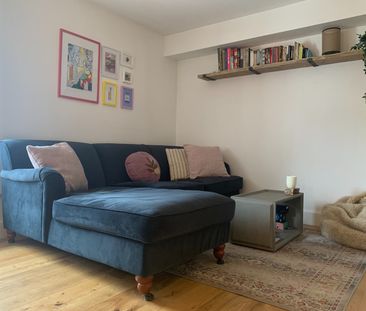 2 Bed Flat, Shore, EH6 - Photo 1